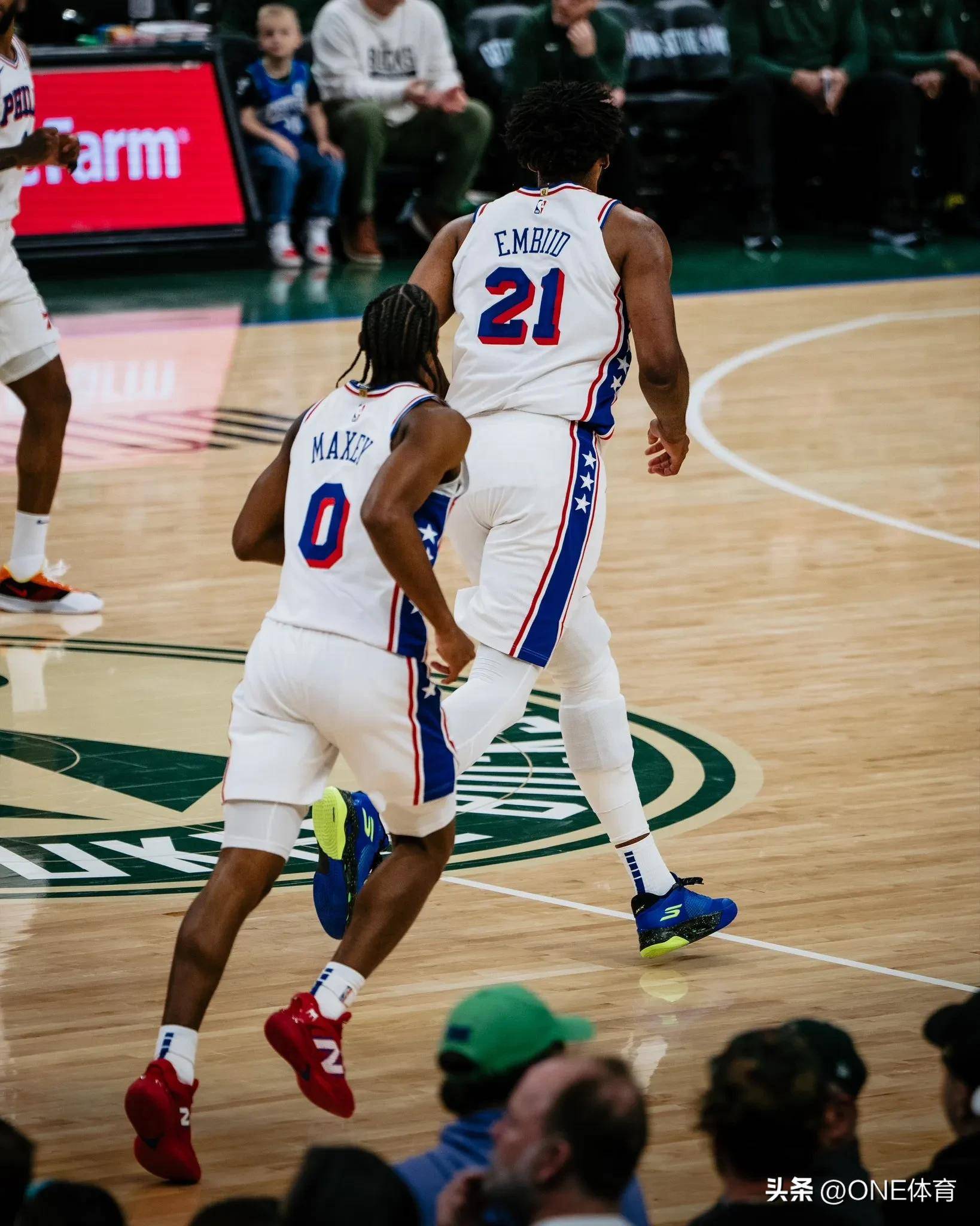 开云体育网页版登录费城76人发布备战花絮；集结日队长鼓劲；欧篮联任务艰巨；医务组通报恢复的简单介绍